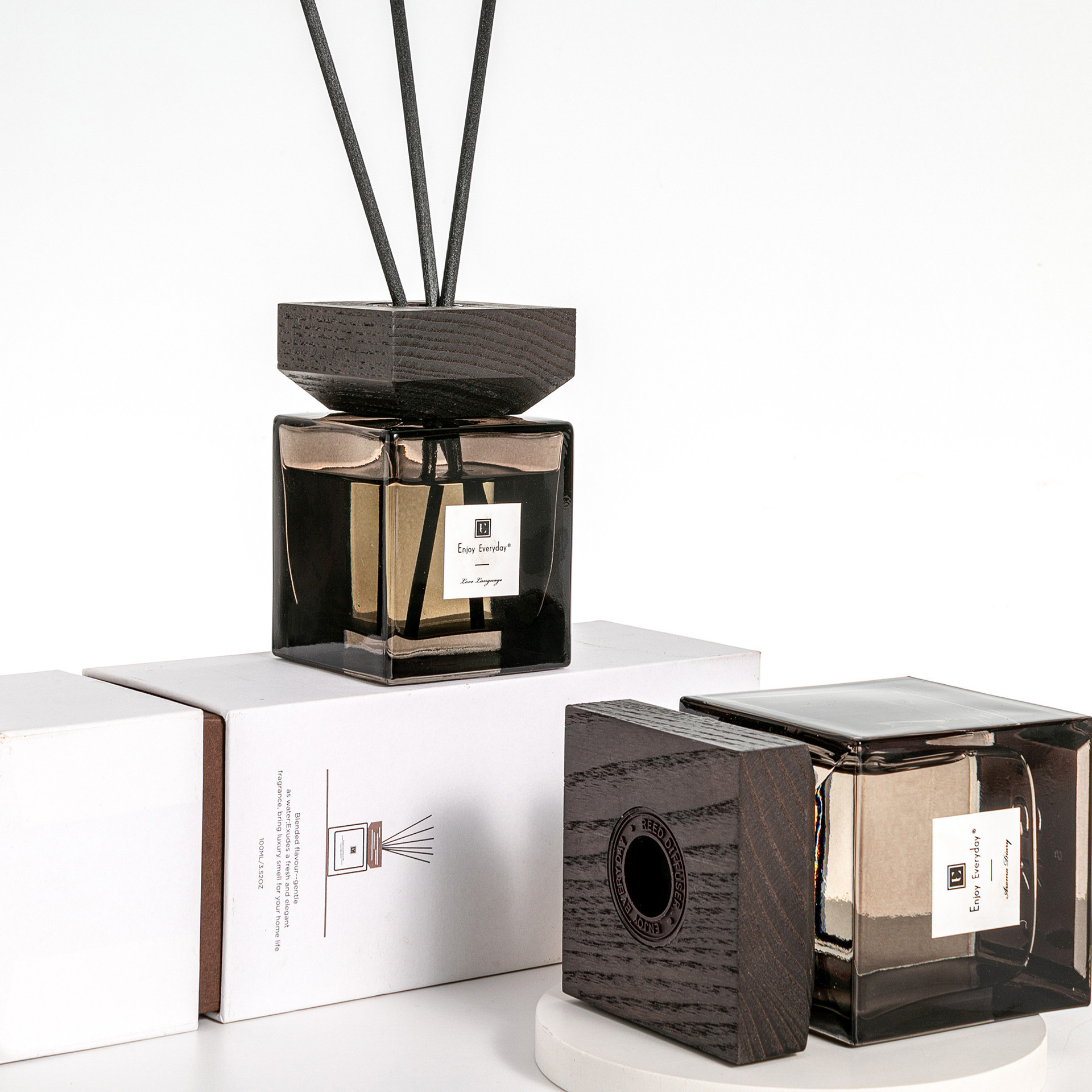 Reed diffusers, candles, sprays private label fragrance products